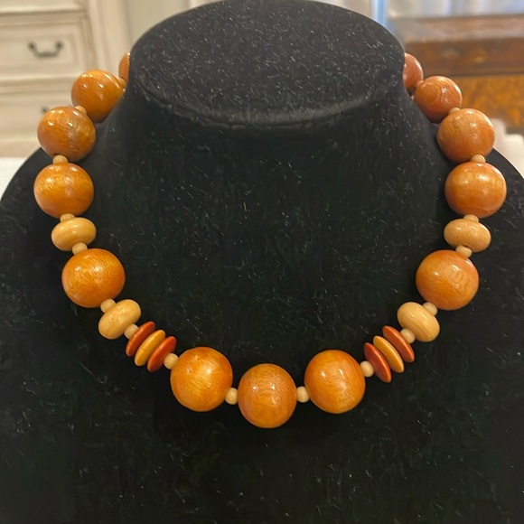 Vintage Brown Wooden Beaded Choker Collar Statement Necklace - Picture 1 of 3